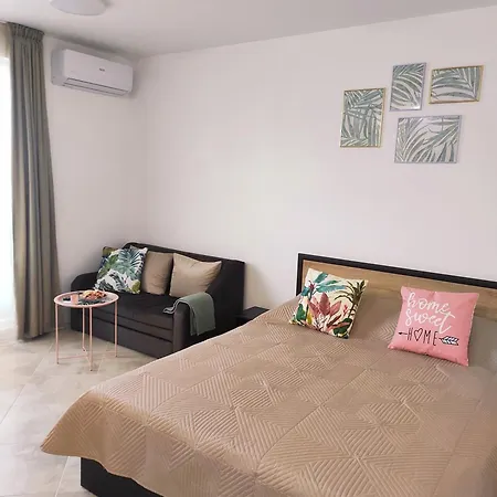 студио плумерия / Plumeria Apartman