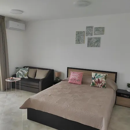 студио плумерия / Plumeria Appartement Obzor